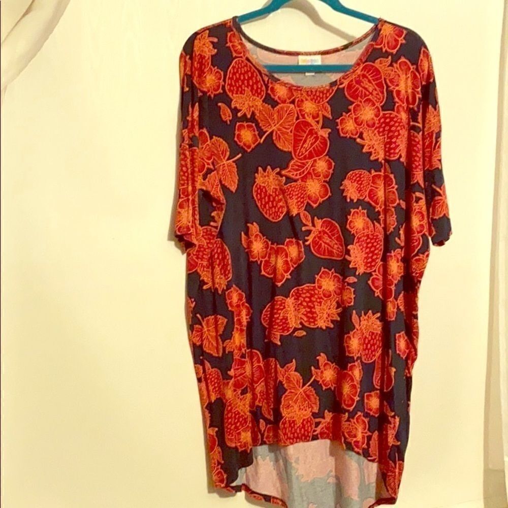 LuLaRoe Irma Tunic